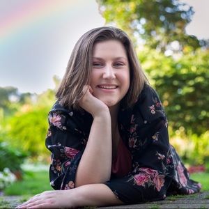 Meet your Posher, Julia